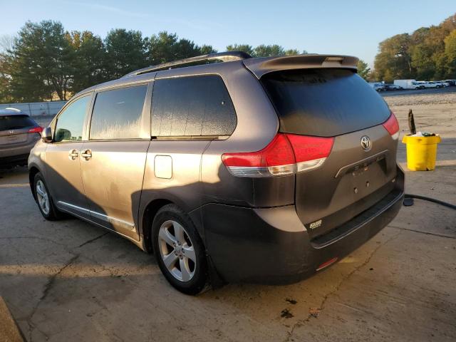 Photo 2 from auction – 2014 TOYOTA SIENNA LE with VIN 5TDKK3DC3ES442297