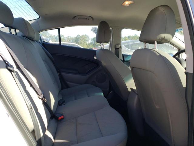 Photo 10 from auction – 2015 KIA FORTE LX with VIN KNAFK4A6XF5409758