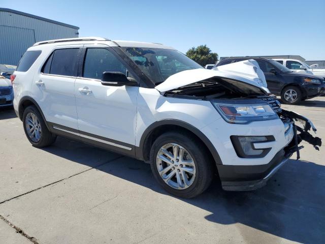 Photo 4 from auction – 2017 FORD EXPLORER X with VIN 1FM5K7D80HGD04758