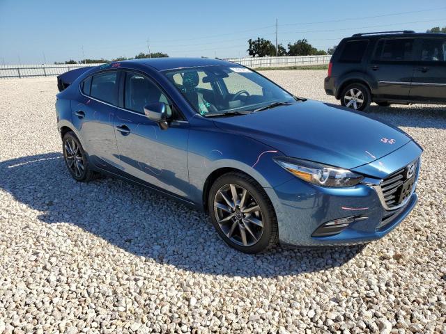 Photo 4 from auction – 2018 MAZDA 3 TOURING with VIN 3MZBN1V37JM168703