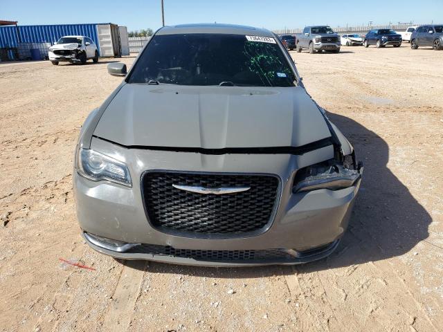 Photo 5 from auction – 2018 CHRYSLER 300 S with VIN 2C3CCABG5JH222572