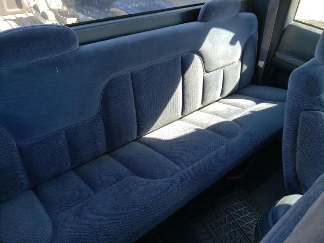 Photo 10 from auction – 1996 CHEVROLET 1500 EXTEN with VIN 2GCEC19M0T1148294