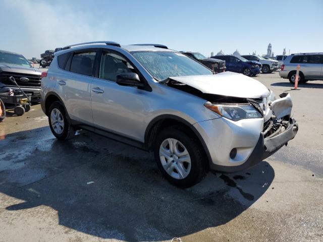 Photo 4 from auction – 2015 TOYOTA RAV4 LE with VIN JTMZFREV2FJ049203