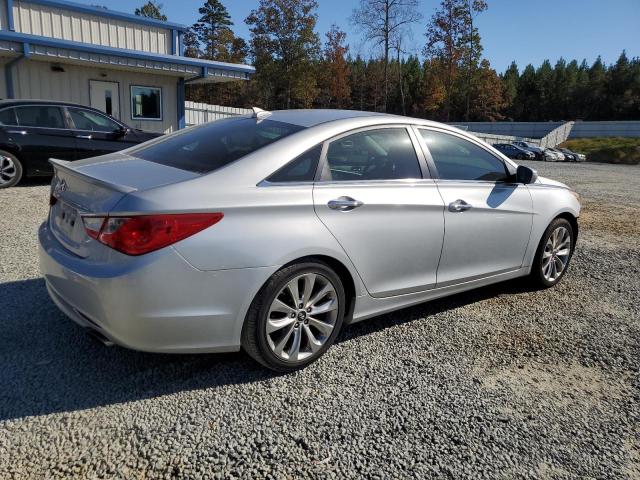 Photo 3 from auction – 2012 HYUNDAI SONATA SE with VIN 5NPEC4AC7CH447719