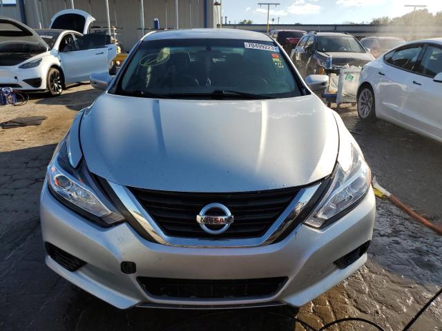 Photo 5 from auction – 2017 NISSAN ALTIMA 2.5 with VIN 1N4AL3AP2HN322362