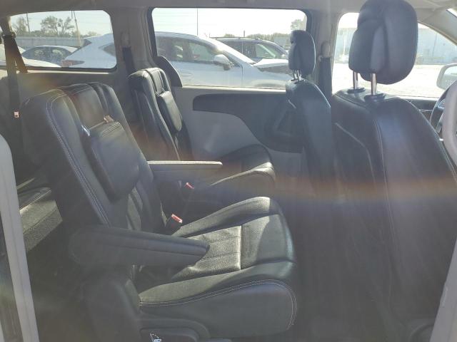 Photo 11 from auction – 2012 CHRYSLER TOWN & COU with VIN 2C4RC1BG7CR368281