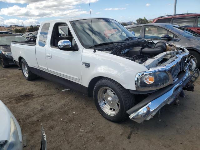 Photo 4 from auction – 2000 FORD F150 with VIN 1FTRX17W1YNB44142