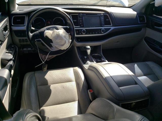 Photo 8 from auction – 2017 TOYOTA HIGHLANDER with VIN 5TDYZRFH3HS197183