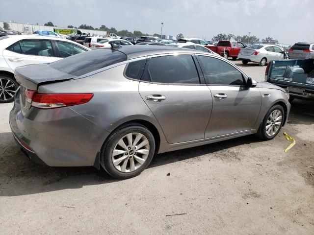 Photo 3 from auction – 2017 KIA OPTIMA EX with VIN 5XXGU4L34HG126503