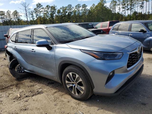Photo 4 from auction – 2022 TOYOTA HIGHLANDER with VIN 5TDGZRAH4NS135404