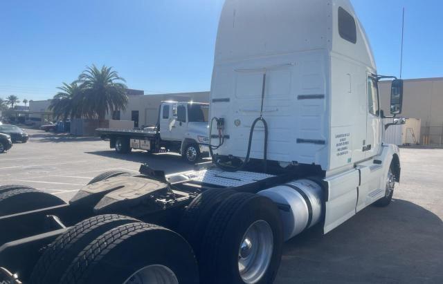Foto 4 de la subasta – 2013 VOLVO VN VNL con VIN 4V4NC9EJ3DN565889