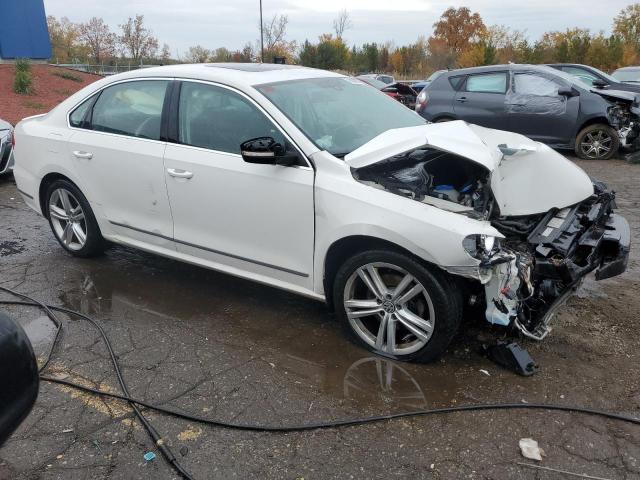 Photo 4 from auction – 2015 VOLKSWAGEN PASSAT SE with VIN 1VWBT7A34FC020984