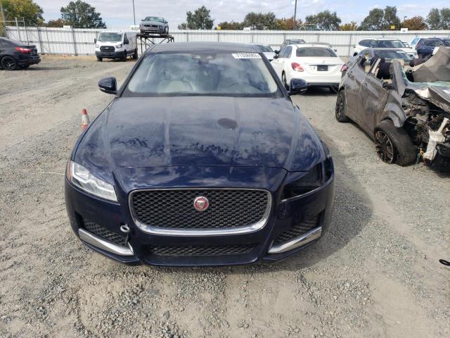 Photo 5 from auction – 2016 JAGUAR XF PREMIUM with VIN SAJBD4BV5GCY20615