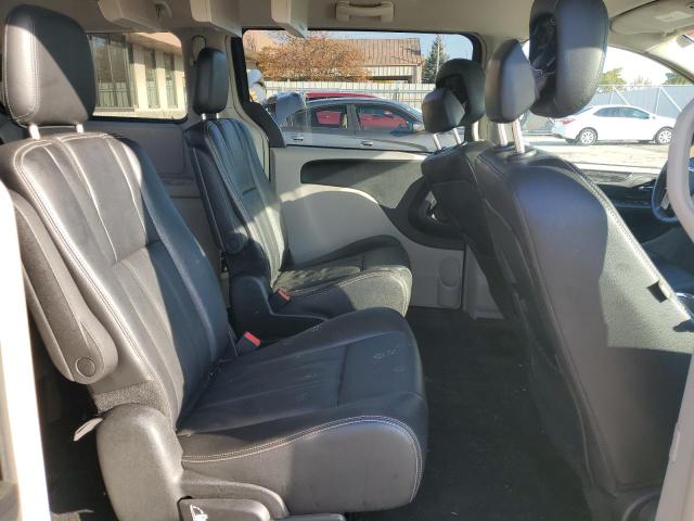 Photo 10 from auction – 2014 CHRYSLER TOWN & COU with VIN 2C4RC1BG3ER359693