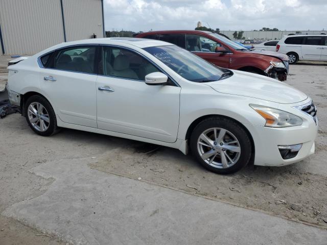 Photo 4 from auction – 2015 NISSAN ALTIMA 2.5 with VIN 1N4AL3AP2FN395034