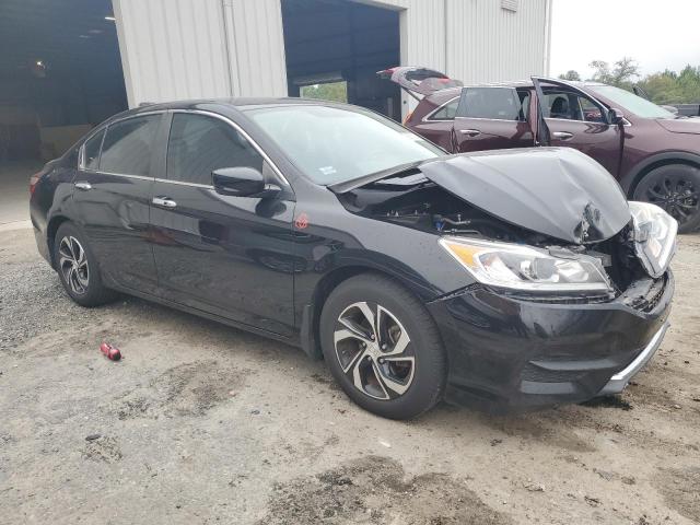 Photo 4 from auction – 2017 HONDA ACCORD LX with VIN 1HGCR2F37HA041944