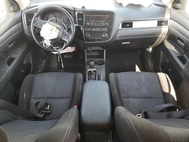 Photo 8 from auction – 2016 MITSUBISHI OUTLANDER with VIN JA4AD2A30GZ051589