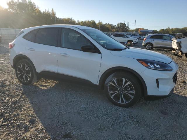 Photo 4 from auction – 2022 FORD ESCAPE SE with VIN 1FMCU0G67NUB89687