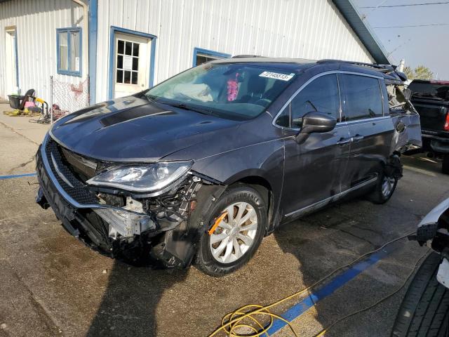 CHRYSLER PACIFICA T 2017 with VIN 2C4RC1BG6HR511504 - Photo from auction