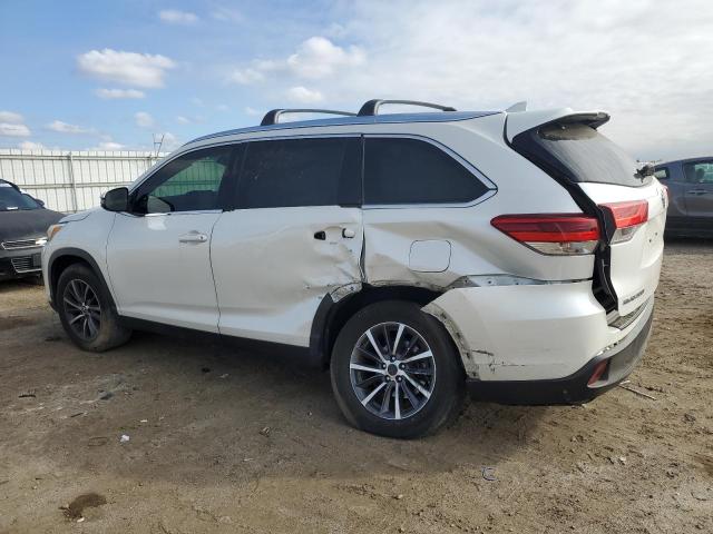 Photo 2 from auction – 2019 TOYOTA HIGHLANDER with VIN 5TDKZRFHXKS566442
