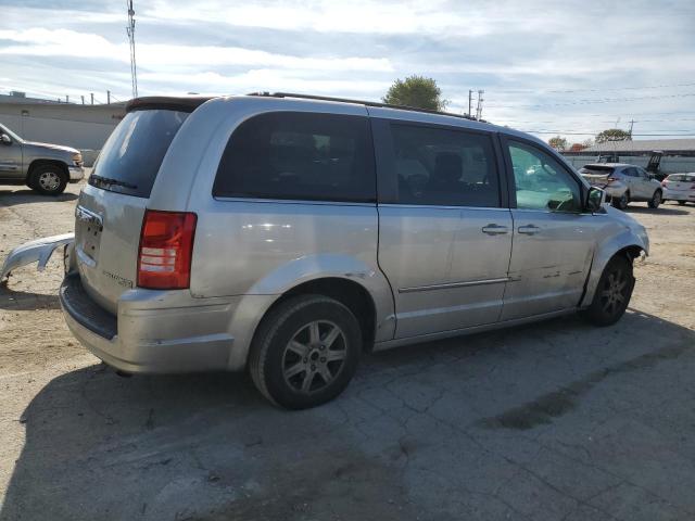 Photo 3 from auction – 2010 CHRYSLER TOWN & COU with VIN 2A4RR5DX2AR337255