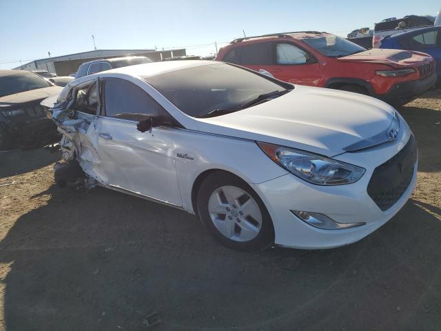 Photo 4 from auction – 2012 HYUNDAI SONATA HYB with VIN KMHEC4A43CA030299