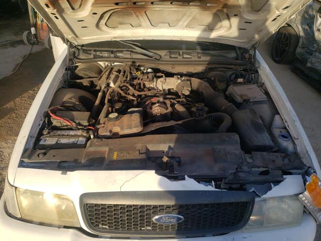 Photo 11 from auction – 2007 FORD CROWN VICT with VIN 2FAFP71W57X126275
