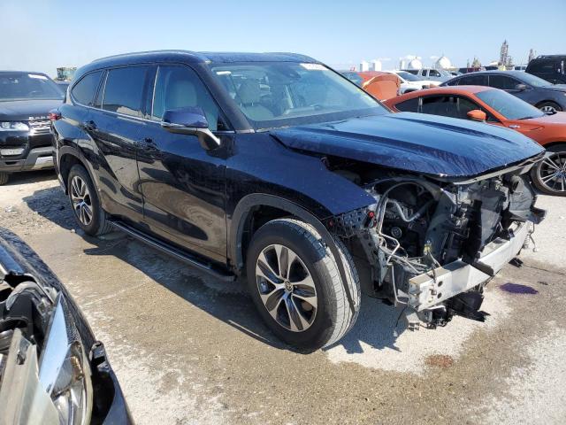 Photo 4 from auction – 2020 TOYOTA HIGHLANDER with VIN 5TDGZRAH6LS006867