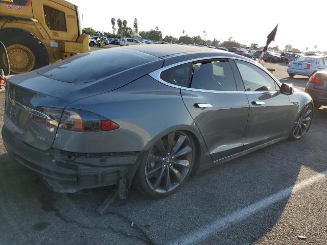 Photo 3 from auction – 2013 TESLA MODEL S with VIN 5YJSA1CPXDFP08221