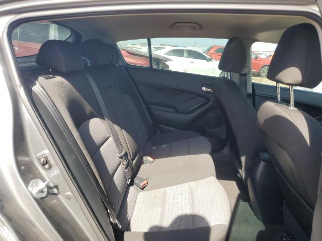 Photo 10 from auction – 2016 KIA FORTE LX with VIN KNAFK5A85G5597839