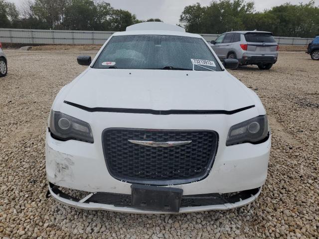 Photo 5 from auction – 2019 CHRYSLER 300 TOURIN with VIN 2C3CCAAG5KH500843