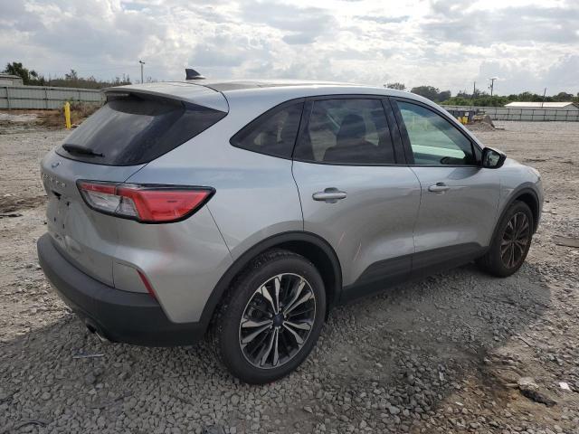 Photo 3 from auction – 2022 FORD ESCAPE SE with VIN 1FMCU0G68NUB13301