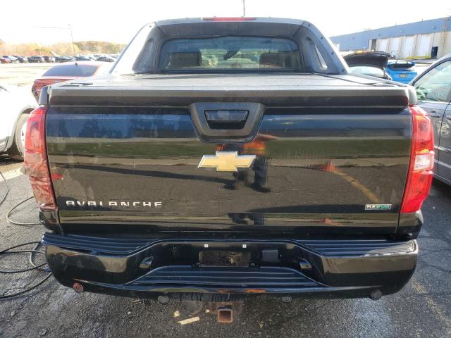 Photo 6 from auction – 2011 CHEVROLET AVALANCHE with VIN 3GNTKFE34BG338116