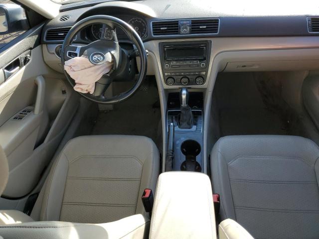 Photo 8 from auction – 2015 VOLKSWAGEN PASSAT S with VIN 1VWAT7A35FC013022