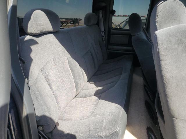 Photo 10 from auction – 2000 CHEVROLET SILVERADO with VIN 1GCEC19V0YZ147654