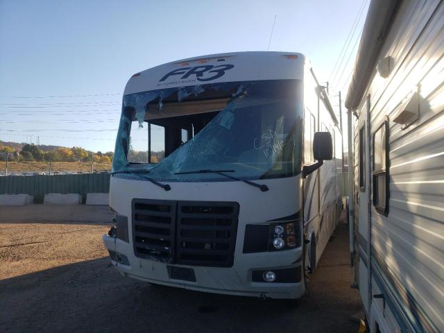 Photo 2 from auction – 2015 FORD F53 with VIN 1F65F5DY1E0A08622