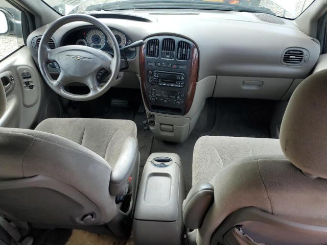Photo 8 from auction – 2001 CHRYSLER TOWN & COU with VIN 2C8GP54G41R148043