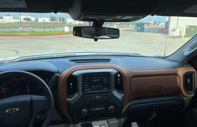 Photo 9 from auction – 2022 CHEVROLET SILVERADO with VIN 3GCNWAED0NG155317