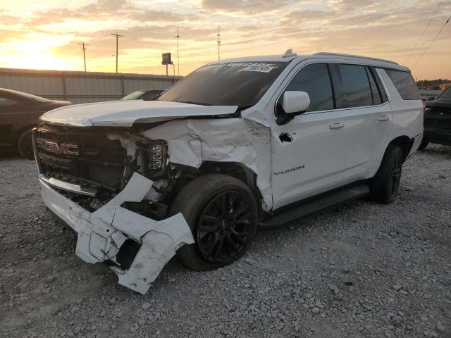 GMC YUKON SLE 2022 with VIN 1GKS2AKD1NR102472 - Photo from auction