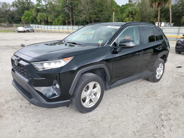 TOYOTA RAV4 XLE 2020 with VIN 2T3W1RFV5LC035651 - Photo from auction