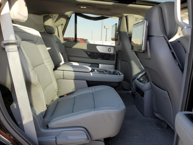 Photo 11 from auction – 2019 LINCOLN NAVIGATOR with VIN 5LMJJ2LT4KEL25364