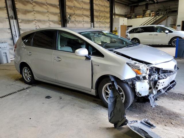Photo 4 from auction – 2017 TOYOTA PRIUS V with VIN JTDZN3EU4HJ070256
