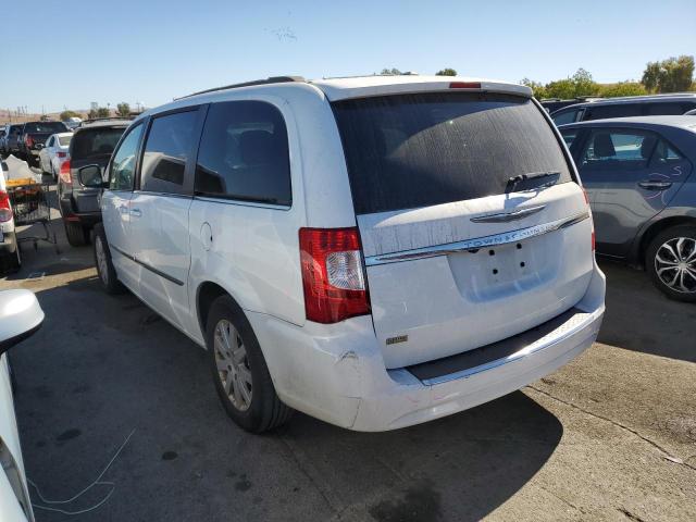 Photo 2 from auction – 2016 CHRYSLER TOWN & COU with VIN 2C4RC1BG4GR230977