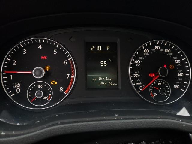 Photo 9 from auction – 2015 VOLKSWAGEN PASSAT S with VIN 1VWAT7A32FC103194