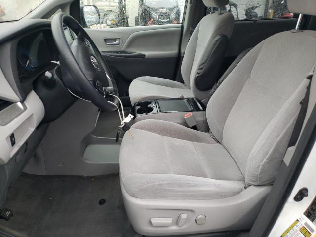 Photo 7 from auction – 2018 TOYOTA SIENNA LE with VIN 5TDKZ3DC0JS931651
