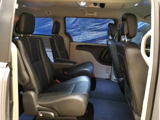 Photo 11 from auction – 2016 CHRYSLER TOWN & COU with VIN 2C4RC1BG3GR118509