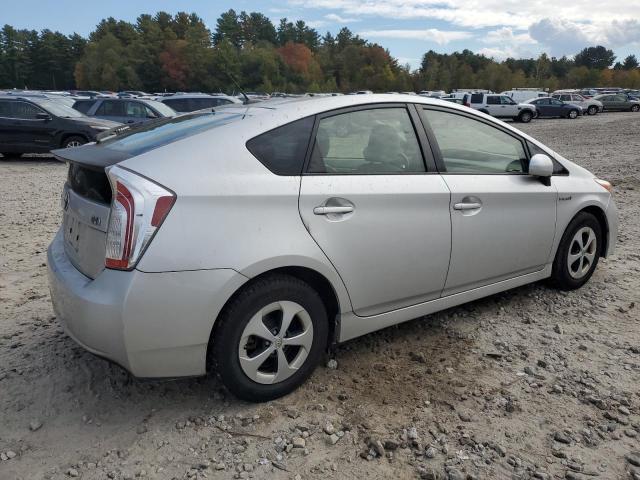 Photo 3 from auction – 2013 TOYOTA PRIUS with VIN JTDKN3DU3D5569118