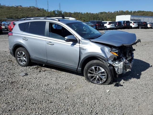 Photo 4 from auction – 2017 TOYOTA RAV4 HV LE with VIN JTMRJREV2HD064428