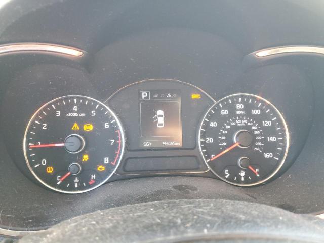 Photo 9 from auction – 2018 KIA FORTE LX with VIN 3KPFL4A72JE171927