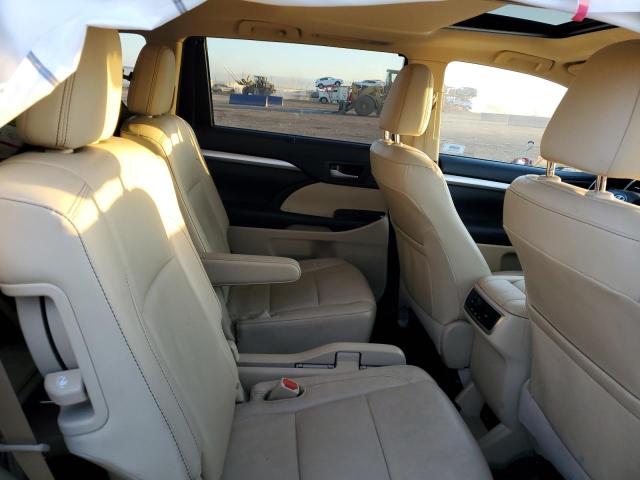 Photo 11 from auction – 2016 TOYOTA HIGHLANDER with VIN 5TDJKRFH0GS237031